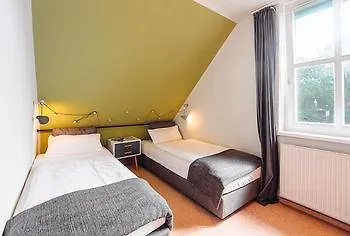 Haus Am Schilf 아파트